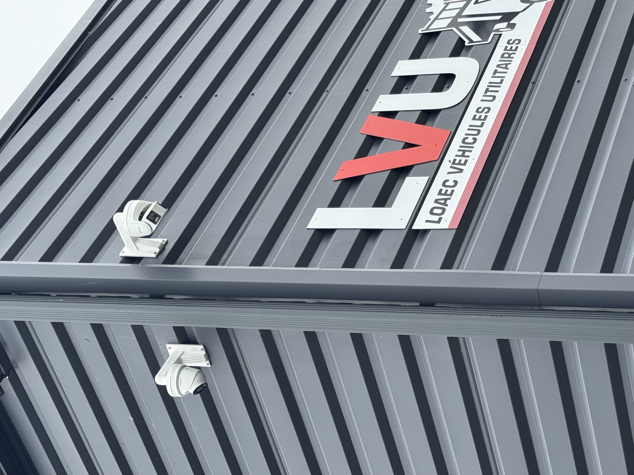 Caméras en façade du site LVU