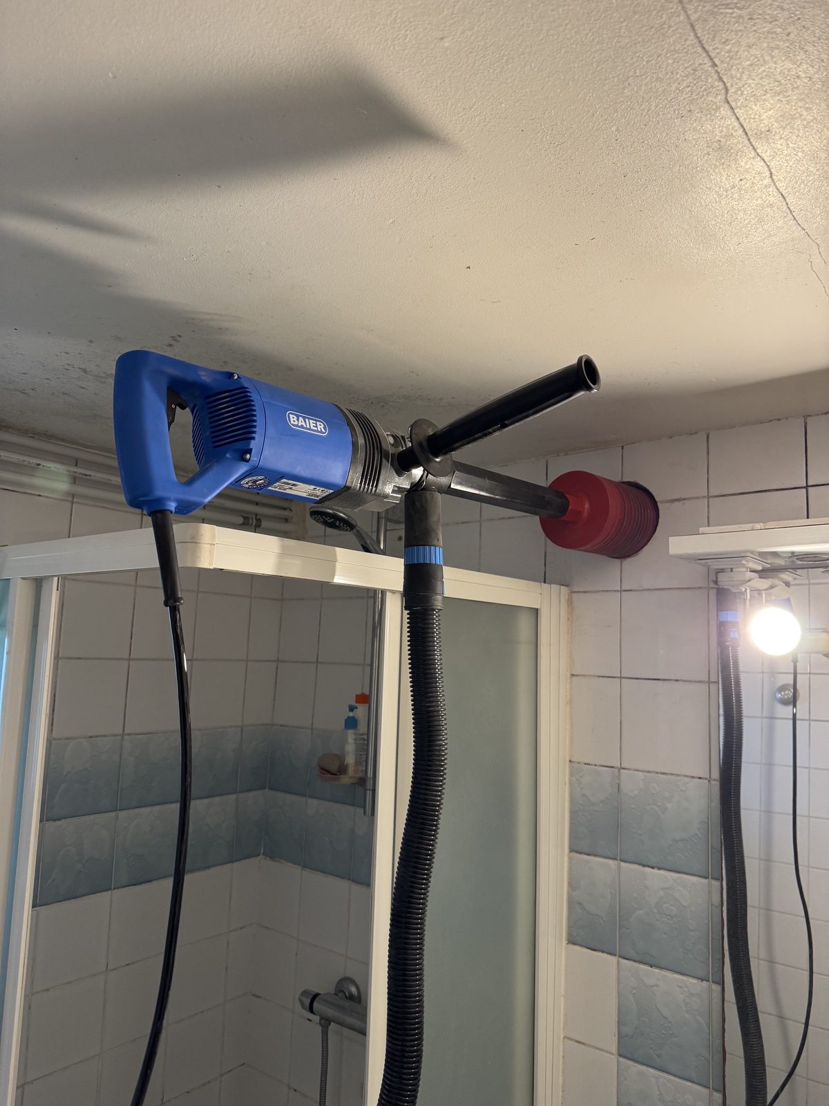 Carottage en salle de bain